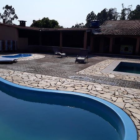 Villa Sitio Lirio Do Vale- Munhoz, Mg Exterior foto
