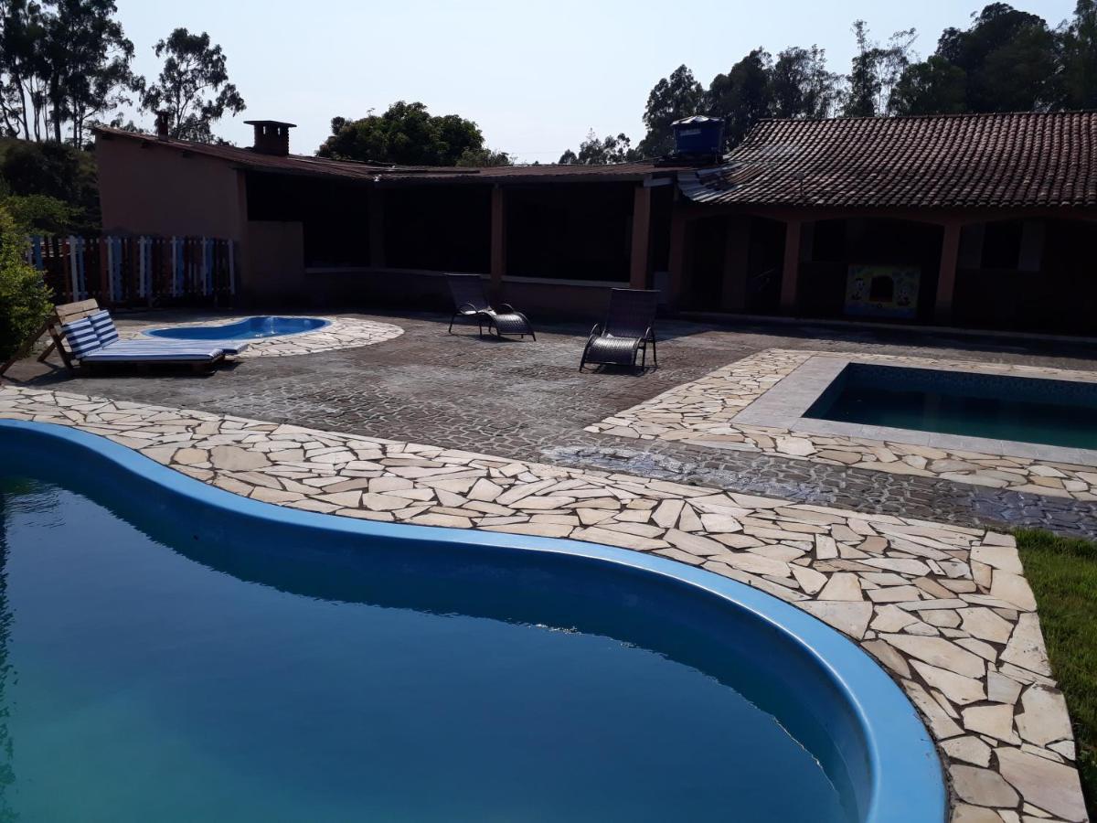 Villa Sitio Lirio Do Vale- Munhoz, Mg Exterior foto