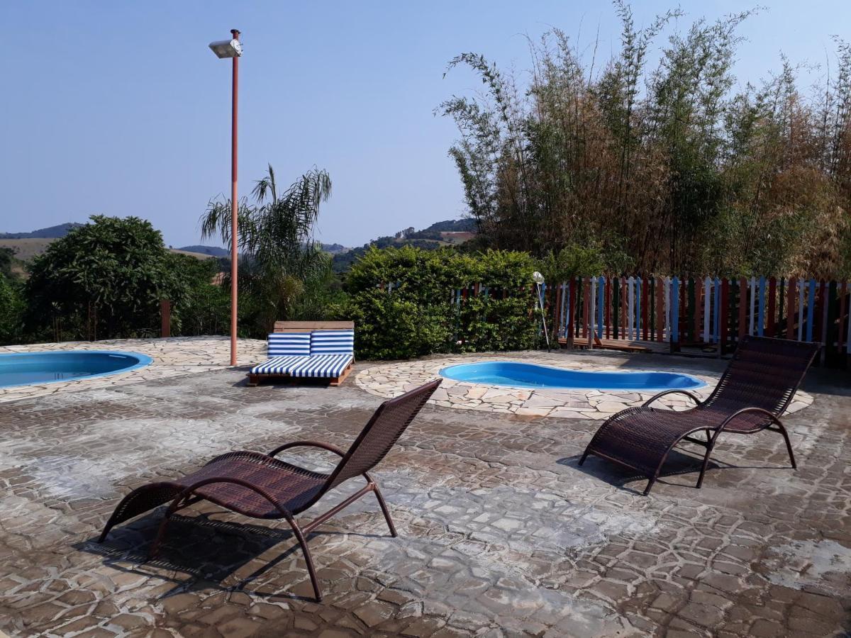 Villa Sitio Lirio Do Vale- Munhoz, Mg Exterior foto