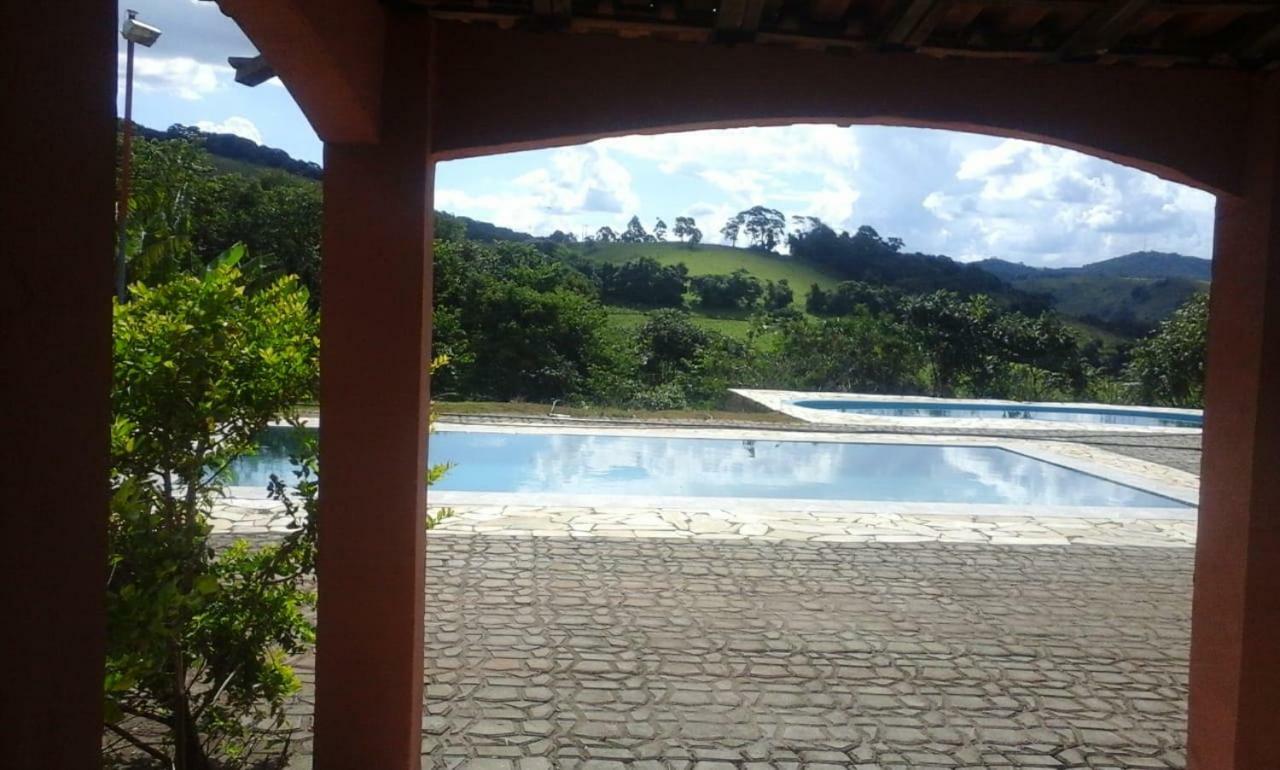 Villa Sitio Lirio Do Vale- Munhoz, Mg Exterior foto